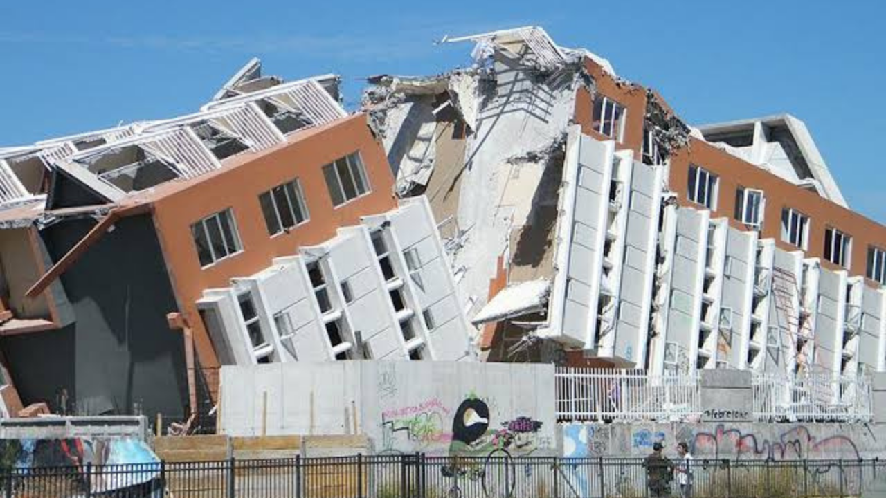 Megaterremoto 8.8 del 27F y su Devastador Tsunami